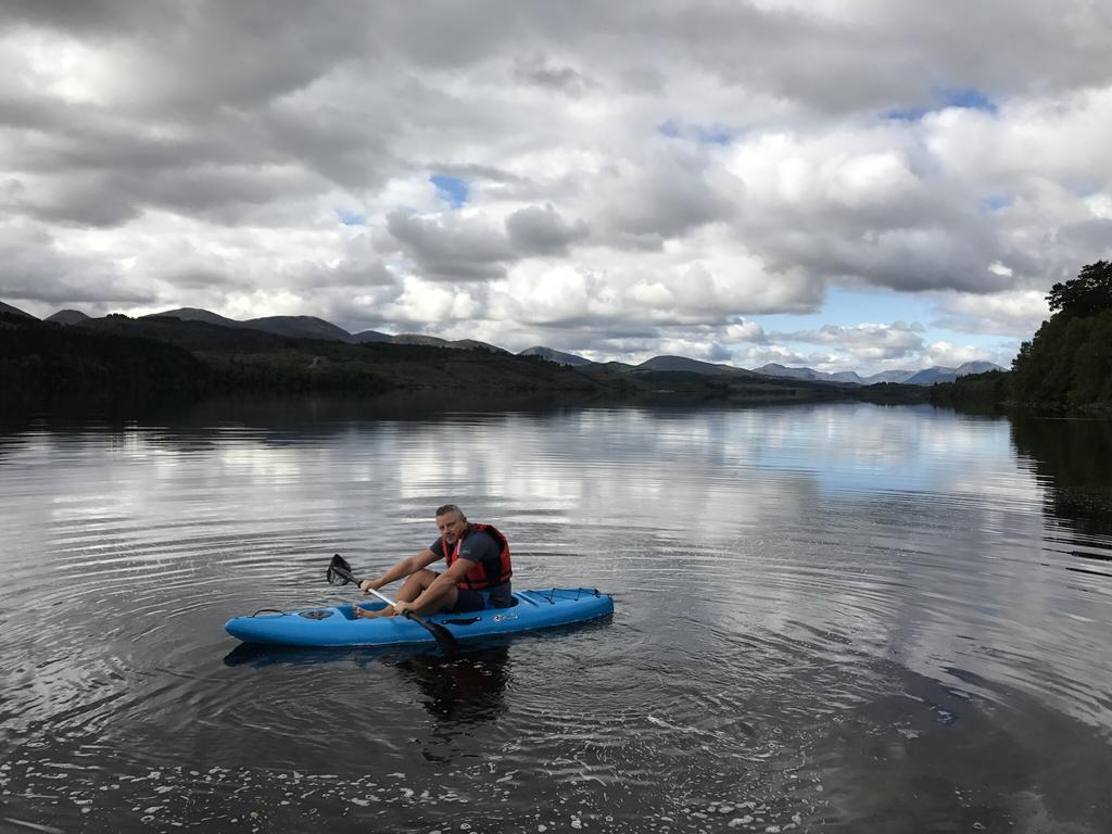 Caledonian Cabin Инвъргари Екстериор снимка