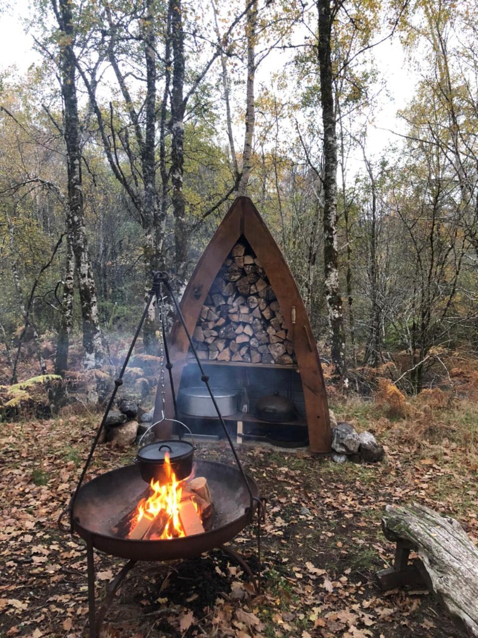 Caledonian Cabin Инвъргари Екстериор снимка